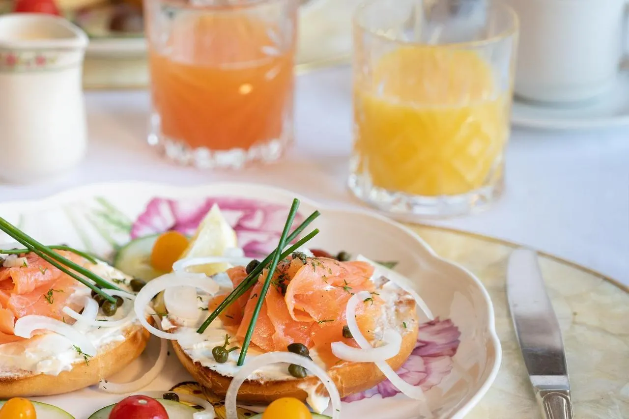 להיינה The Plantation Inn - Free Breakfast